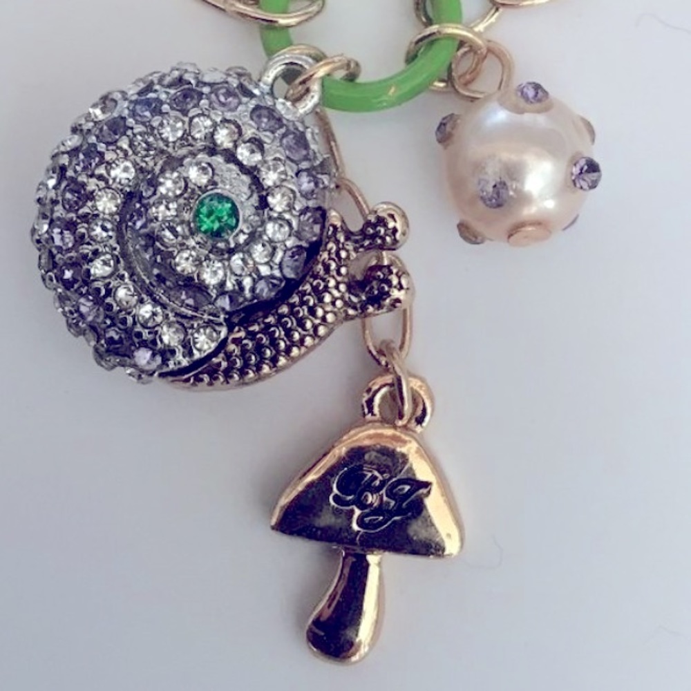 New Betsey Johnson Snail Charm Pendant Necklace - Picture 8 of 10